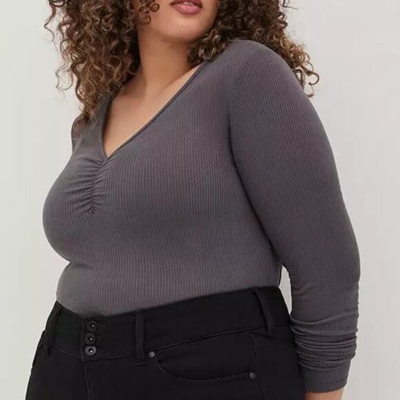 Torrid Cinch Front Top Rib Slate Ribbed Longline Charcoal V-Neck Stretch Tee - Picture 1 of 15